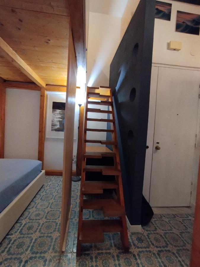 Casa Merisi Al Centro Storico Di Napoli Екстер'єр фото